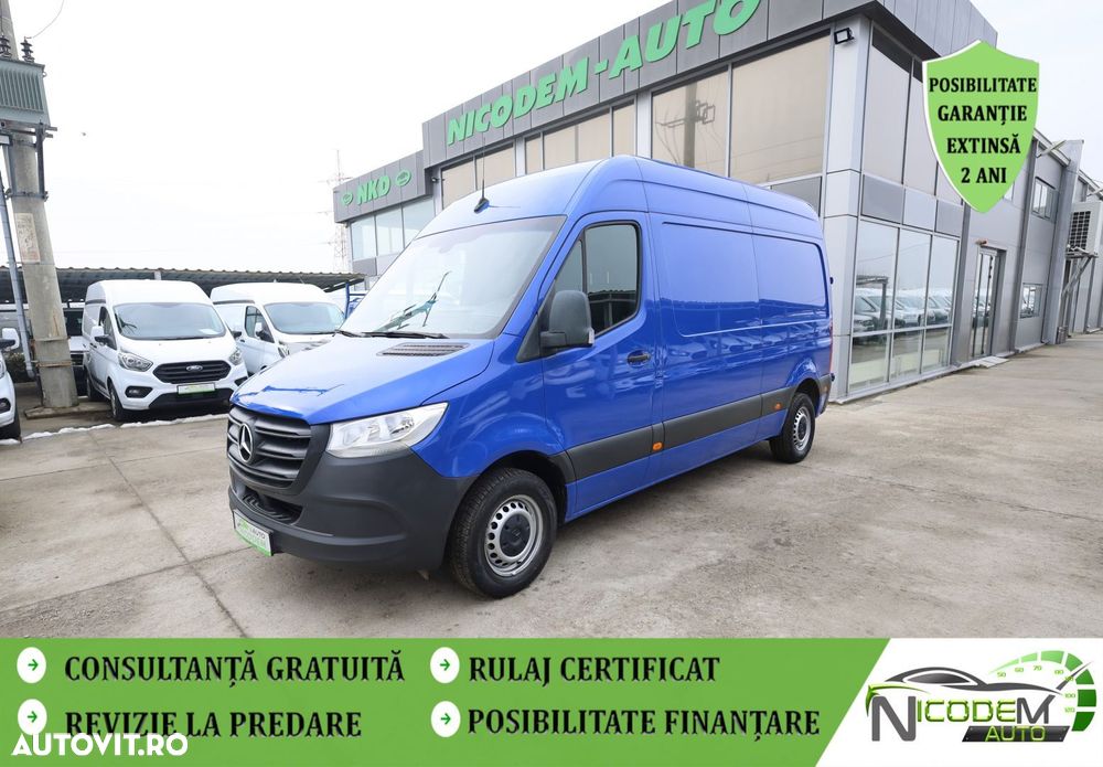 Mercedes-Benz Sprinter - 2