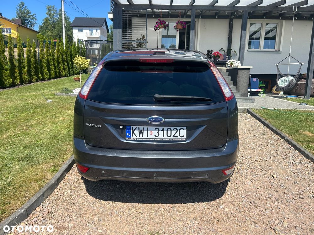 Ford Focus 1.6 16V Trend - 6