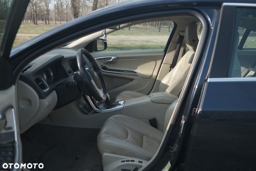 Volvo S60 2.5 T5 - 15