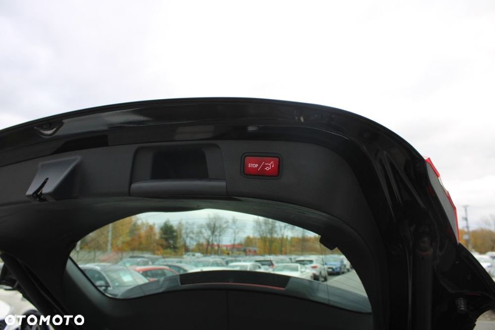 Mercedes-Benz GLA - 14