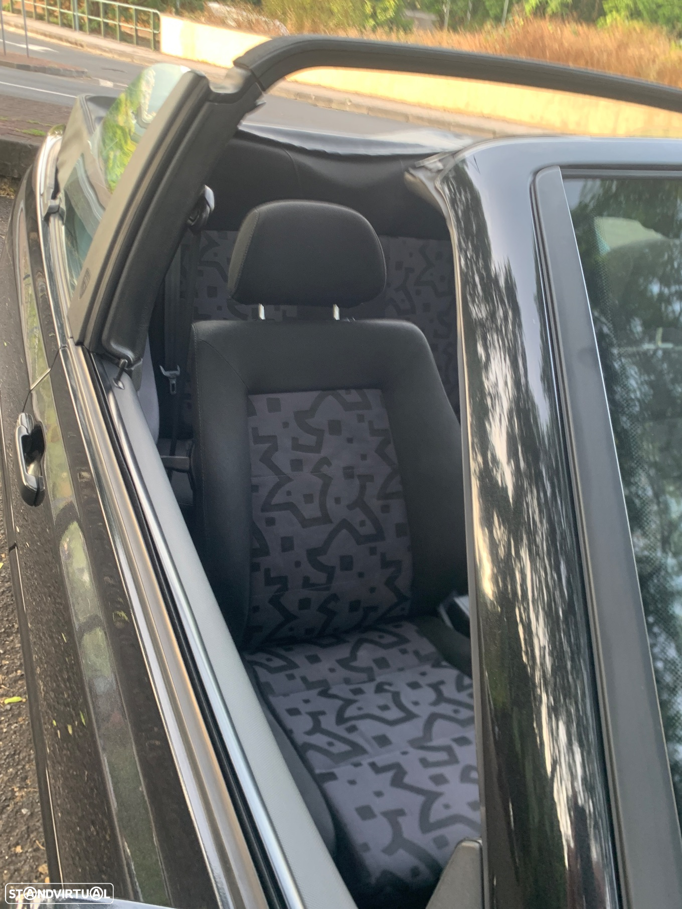 VW Golf Cabriolet 1.6 - 10