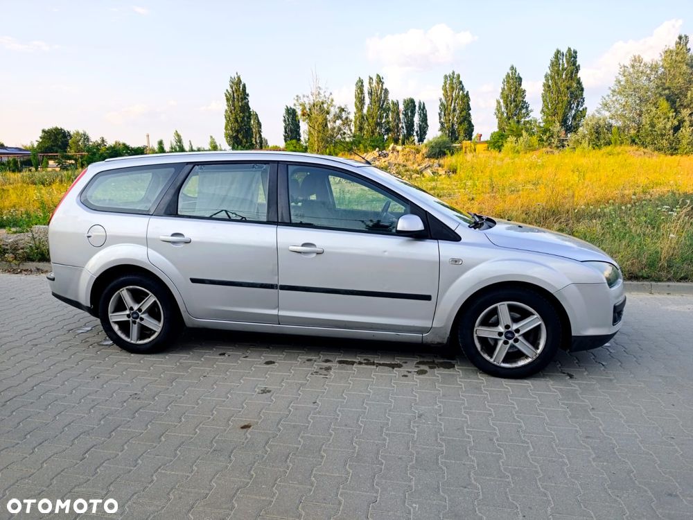 Ford Focus 1.6 TDCi Ambiente - 10