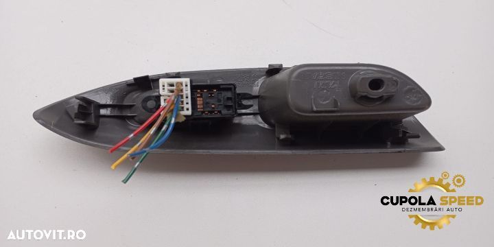 Buton geam pasager spate stanga 829611KA0A Nissan Juke YF15 [2010 - 2 - 2