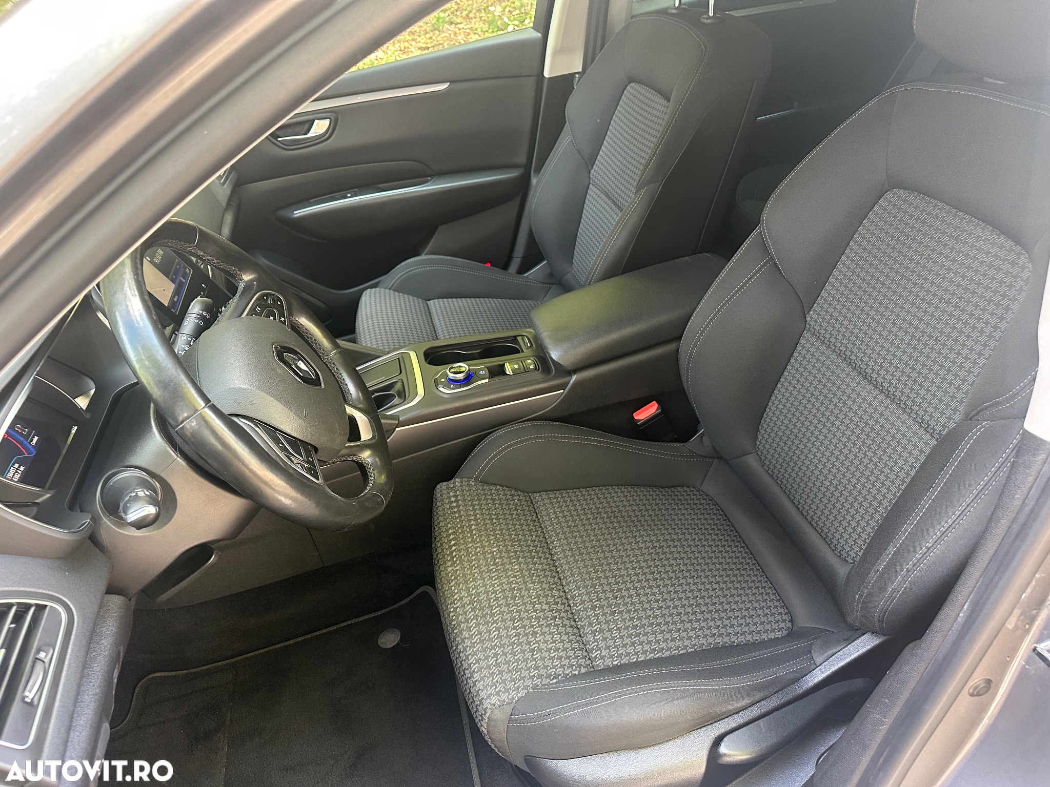 Renault Talisman Grandtour ENERGY dCi 130 EDC Business - 16