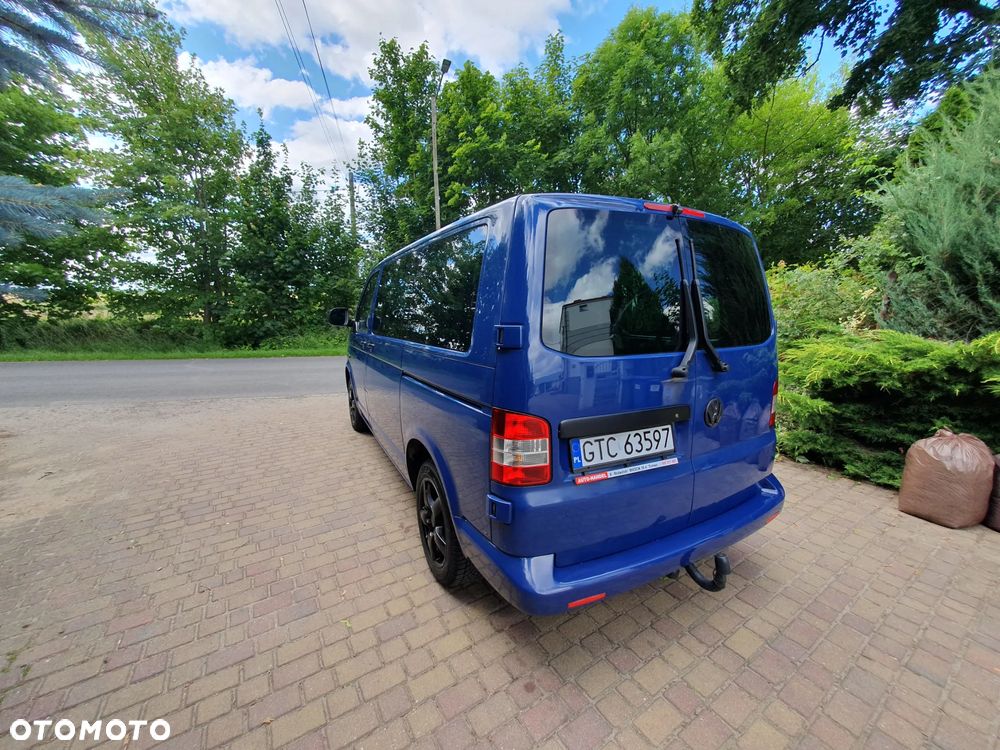 Volkswagen Caravelle - 5