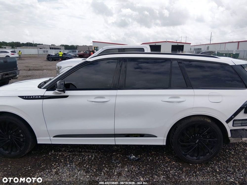Lincoln Aviator - 4
