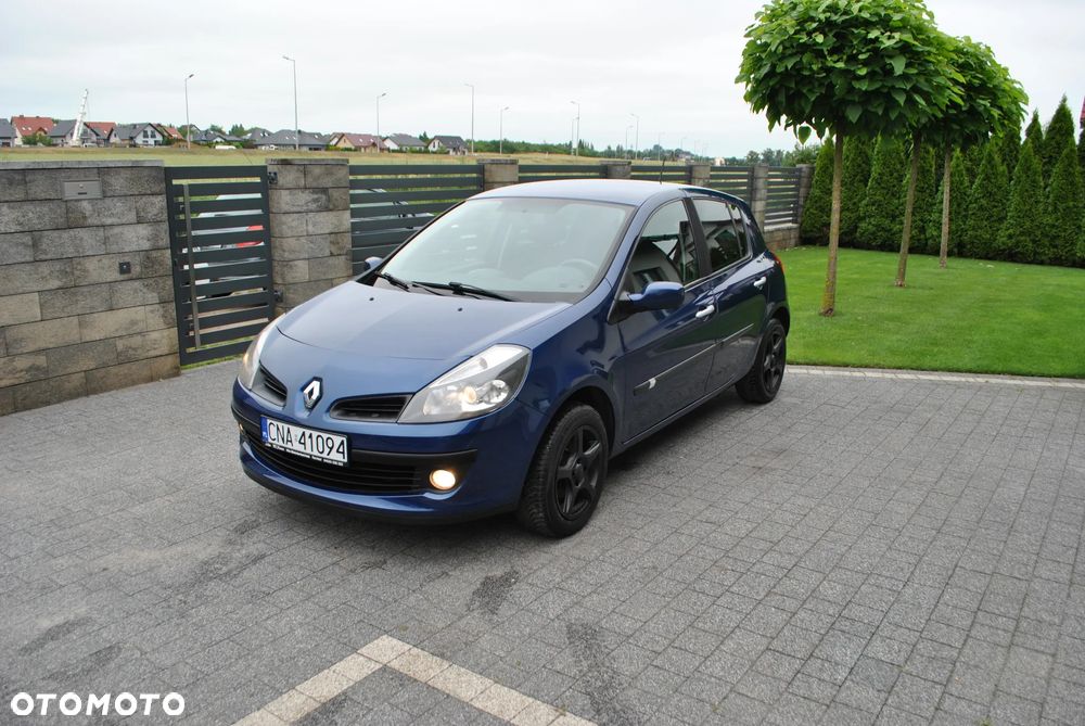 Renault Clio - 1