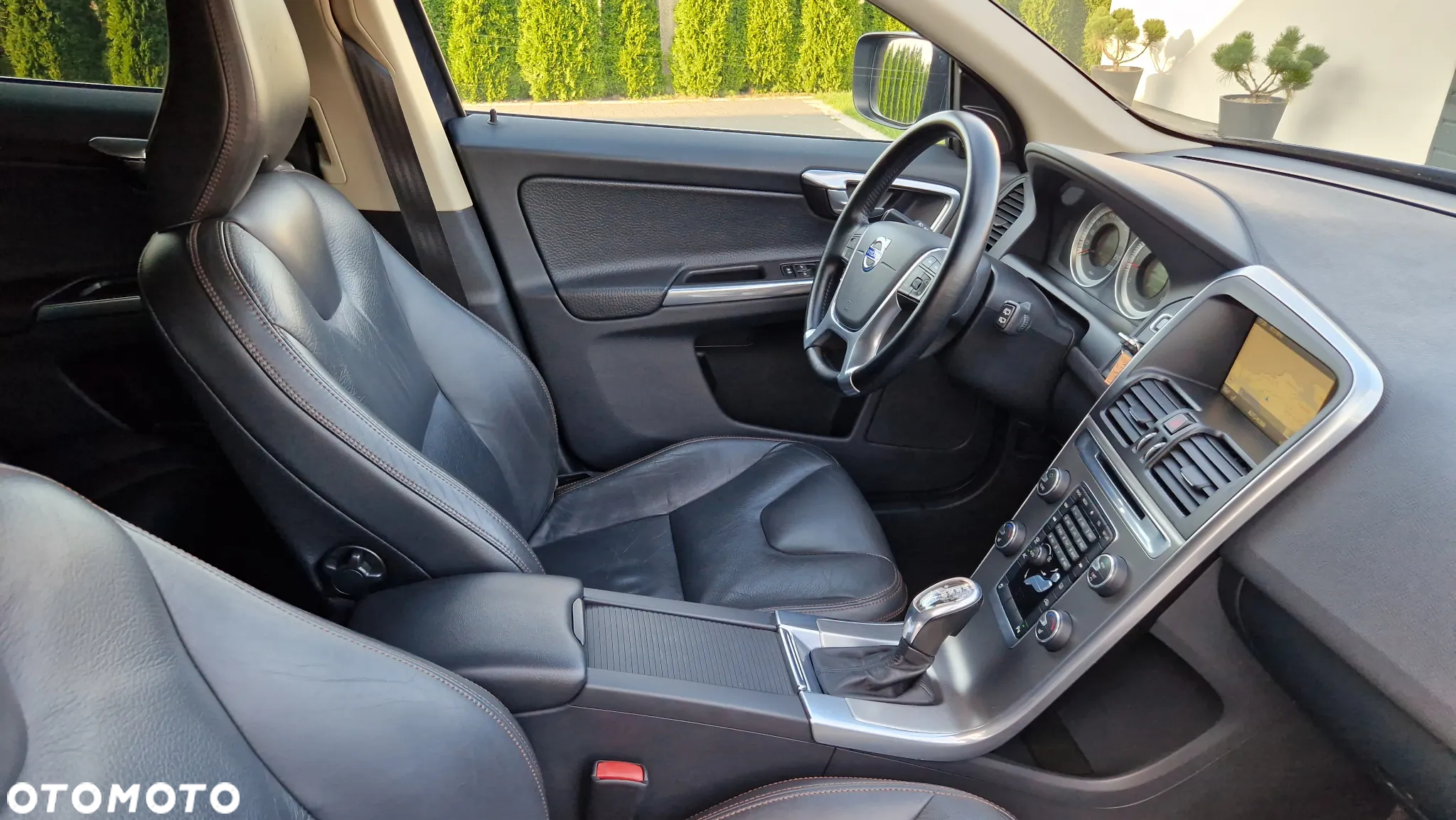 Volvo XC 60 D4 Geartronic Momentum - 18