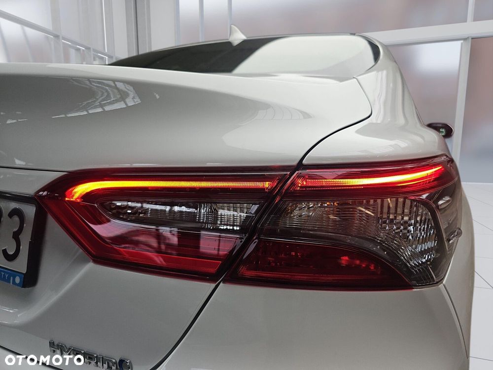Toyota Camry 2.5 Hybrid Comfort CVT - 34