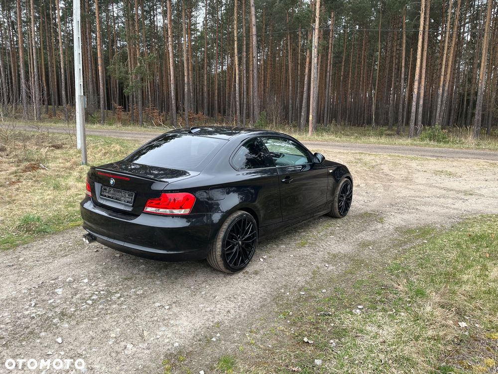 BMW Seria 1 118d - 4