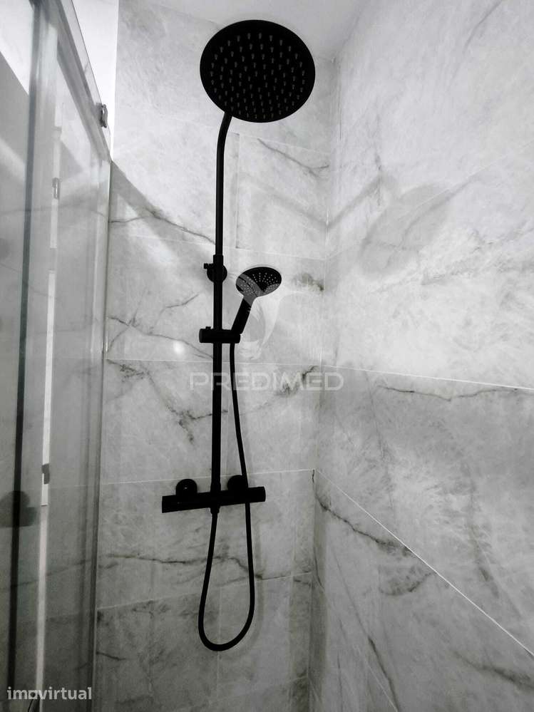 T2 +1 Totalmente Remodelado | Odivelas | Cozinha Equipada | Pronto... - Grande imagem: 4/18