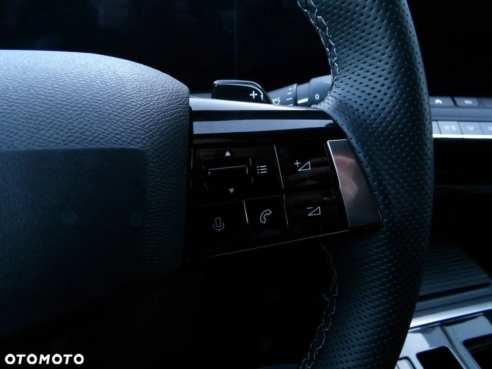 Opel Astra 1.2 T GS S&S - 28