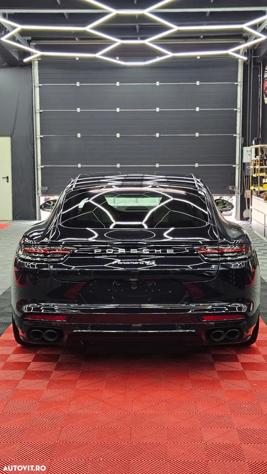 Porsche Panamera 4S - 3