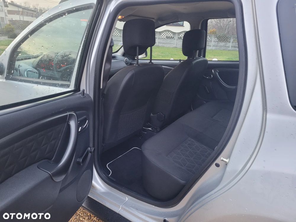 Dacia Duster dCi 110 FAP 4x4 Laureate - 13