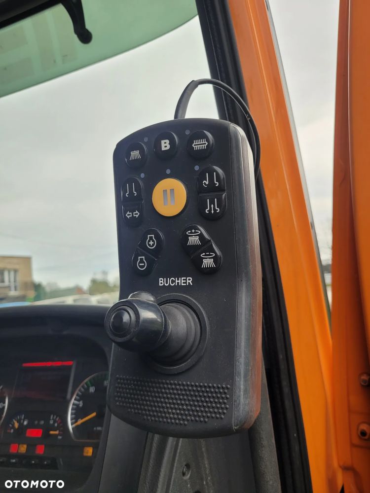 Mercedes-Benz ATEGO - 7