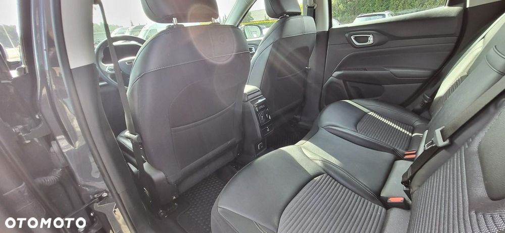 Jeep Compass 1.5 T4 mHEV Altitude FWD S&S DCT - 23