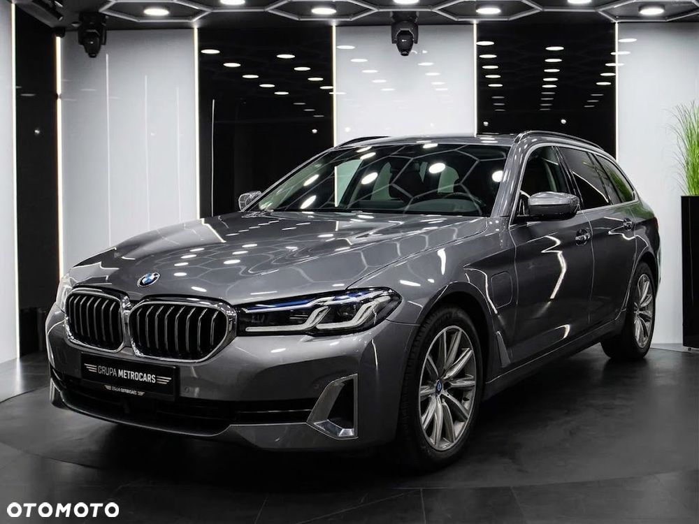 BMW Seria 5 530e Luxury Line - 2