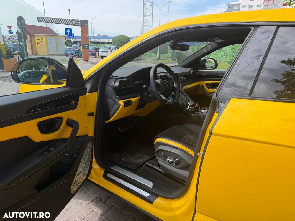 Lamborghini URUS - 9