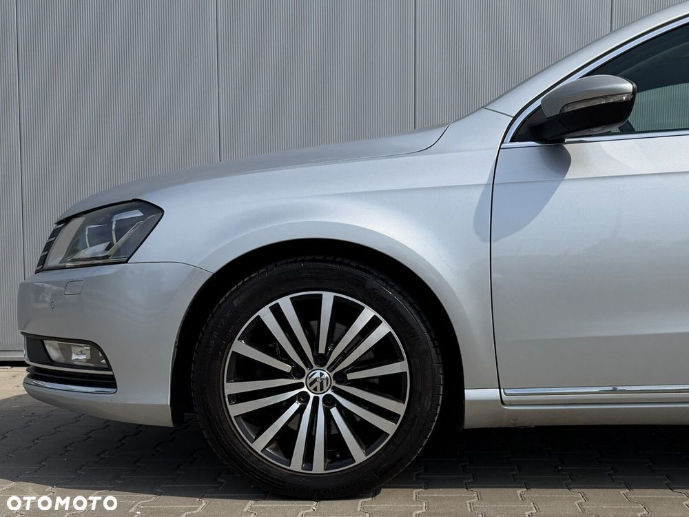 Volkswagen Passat - 8