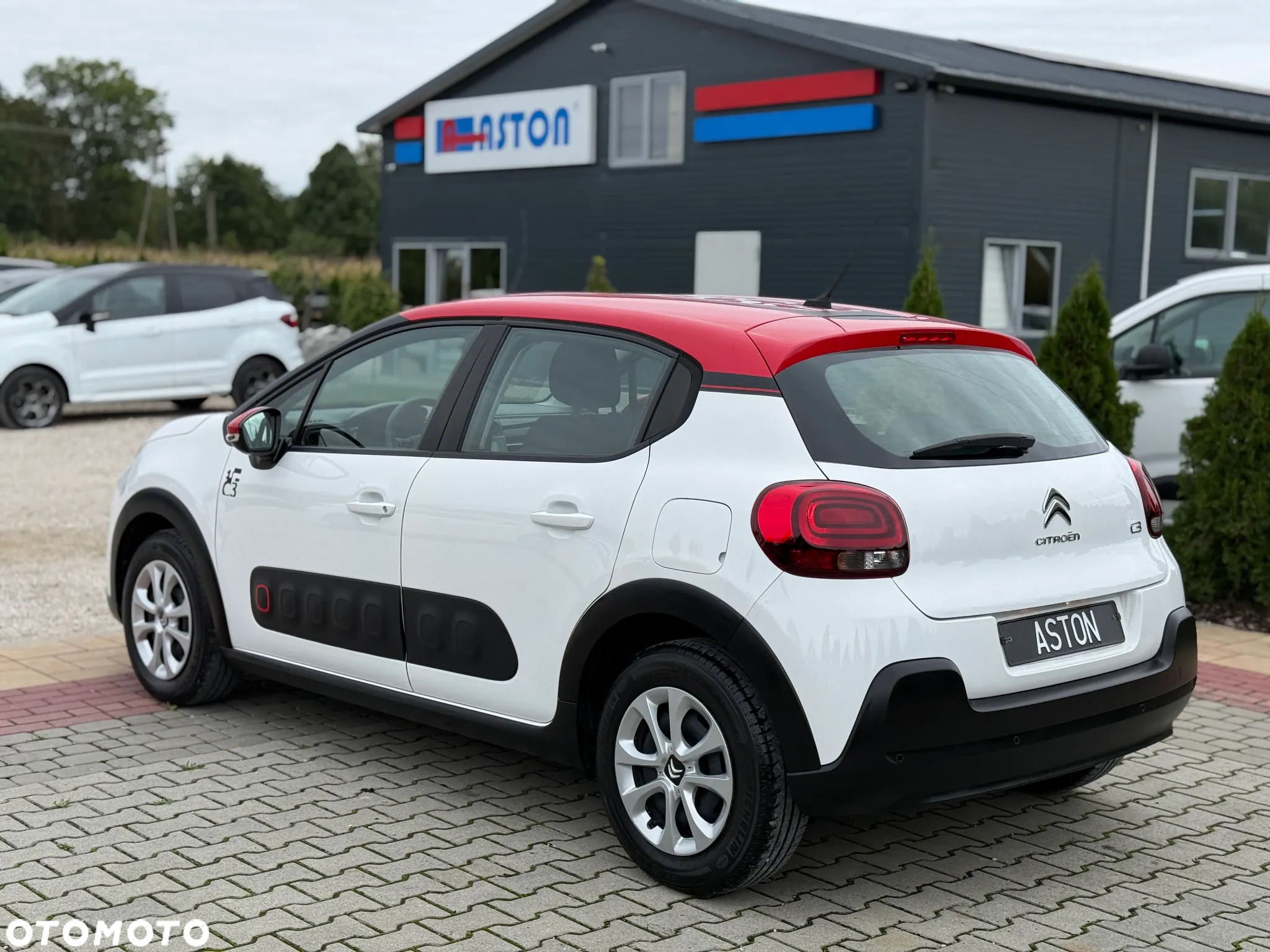 Citroën C3 Pure Tech 82 SHINE - 10