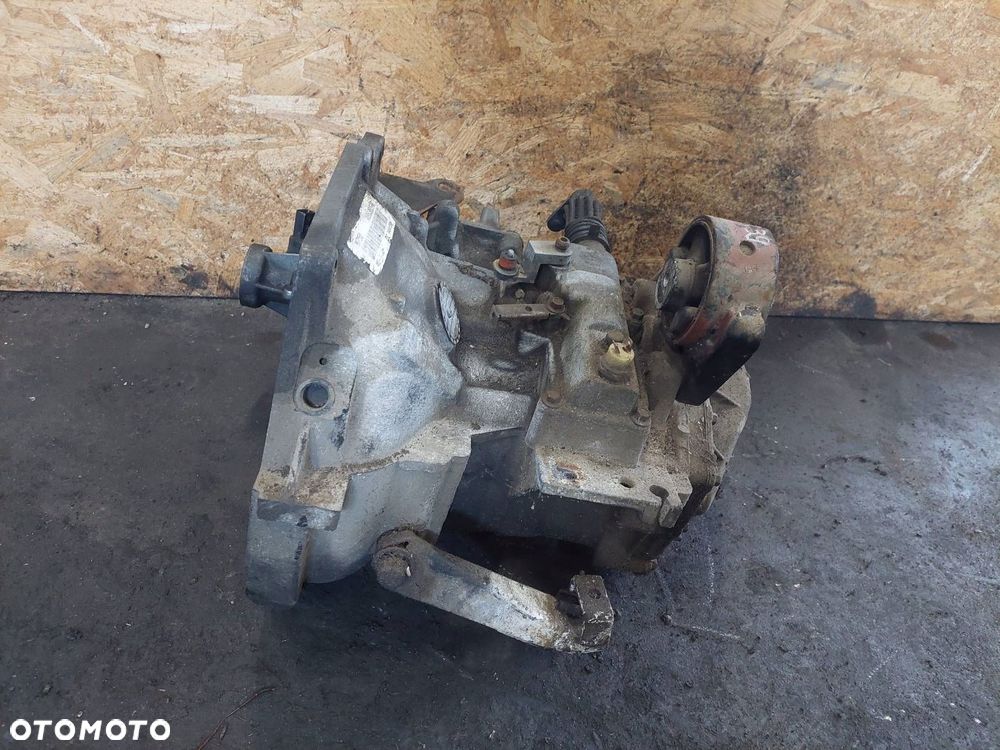 SKRZYNIA BIEGÓW VOYAGER III 2.4 16V N750 NV-T730 AB630376 04641750 - 2