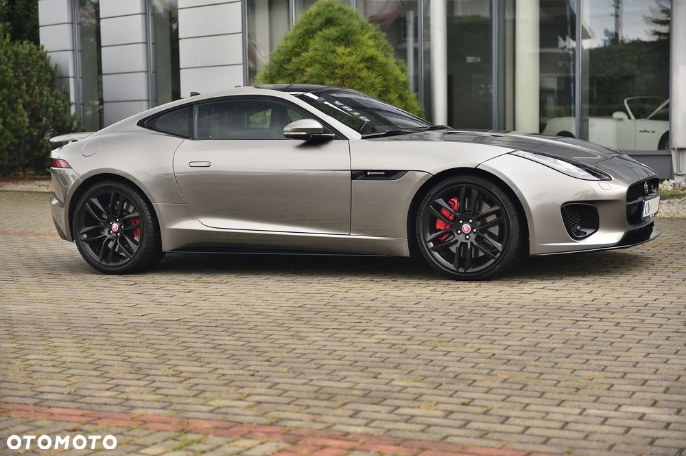 Jaguar F-Type Coupe P300 R-Dynamic - 4