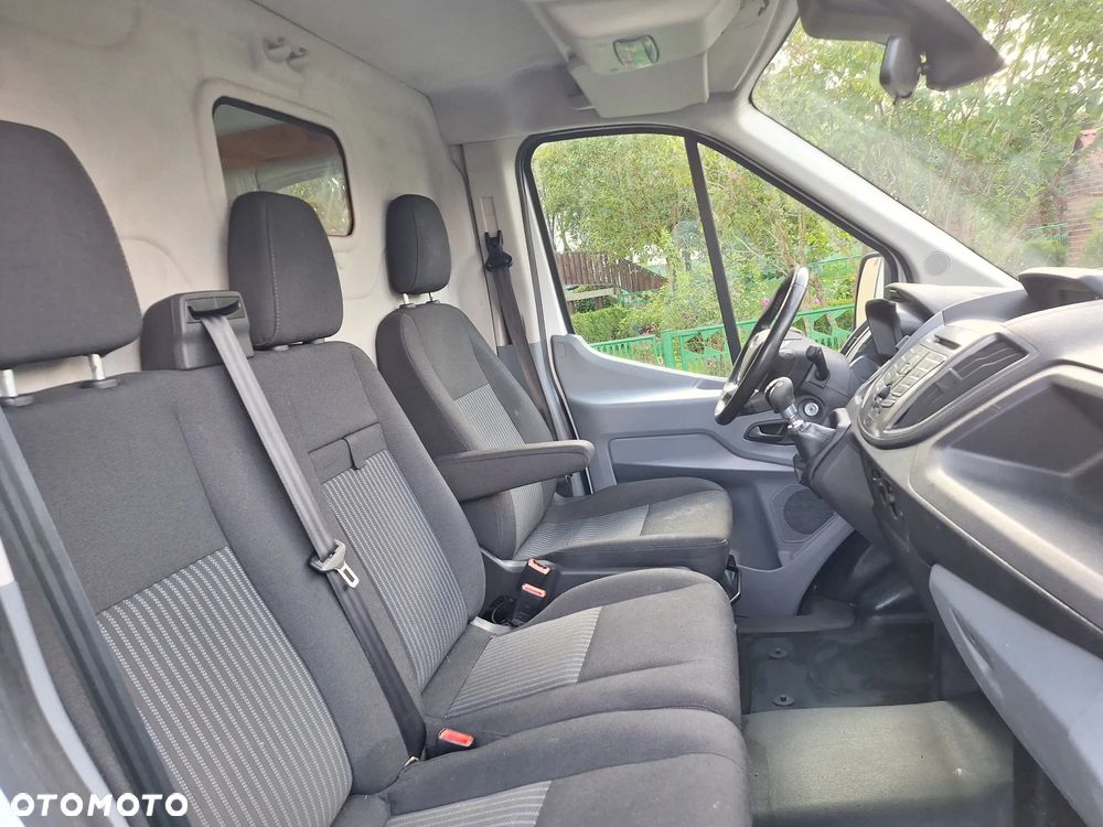 Ford Transit - 29