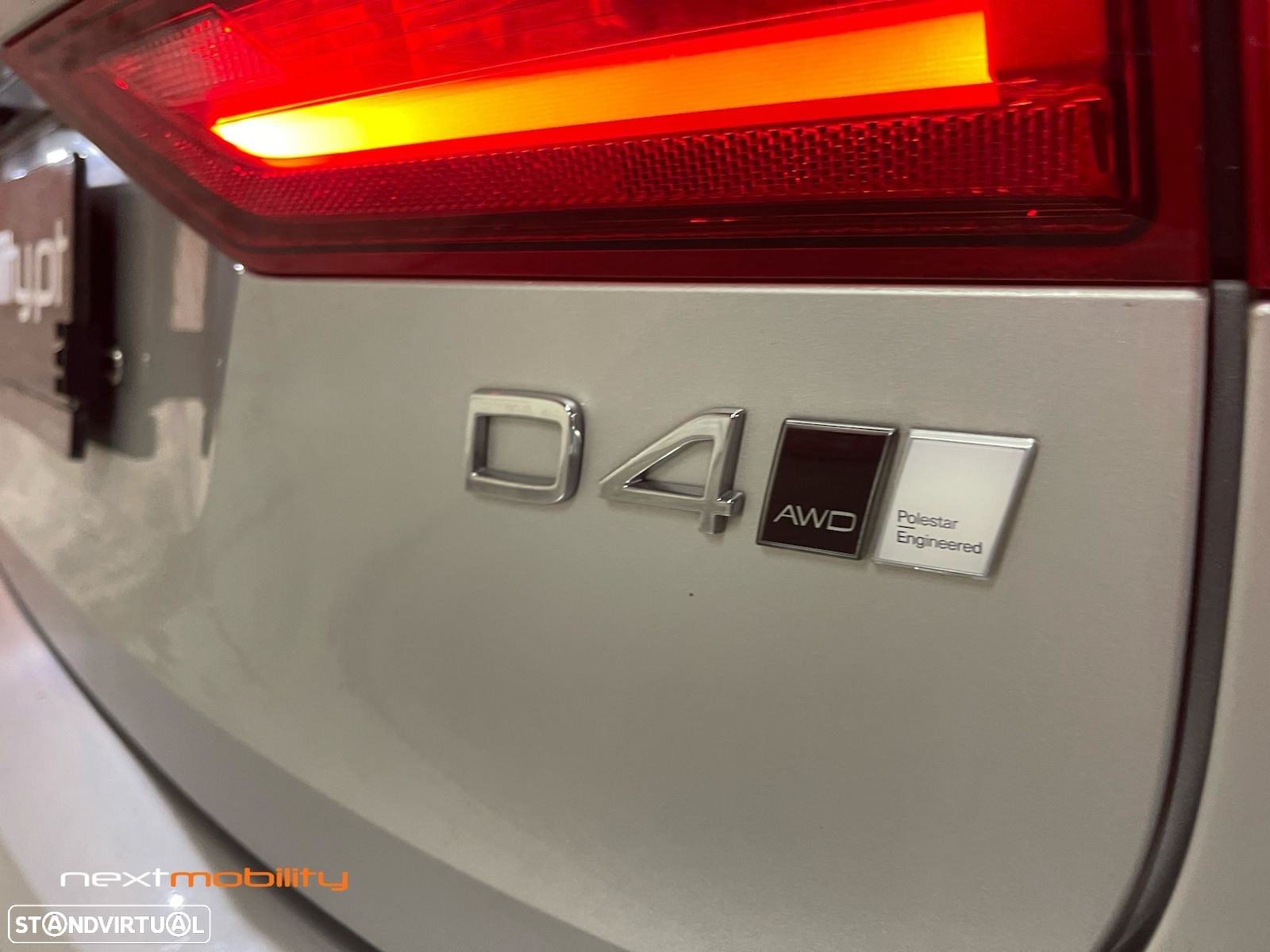 Volvo V90 Cross Country 2.0 D4 Pro AWD Geartronic - 7