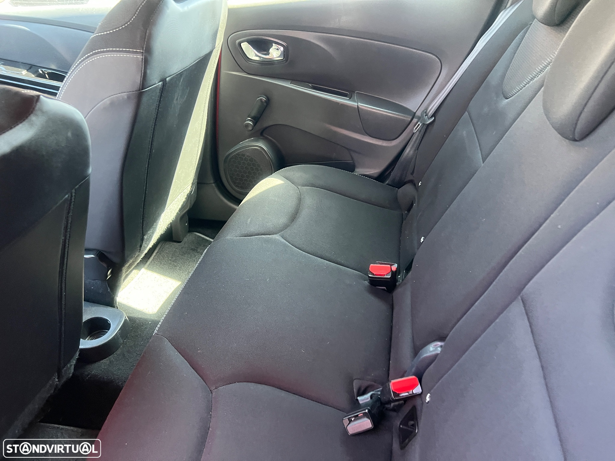 Renault Clio 0.9 TCE Dynamique S - 21
