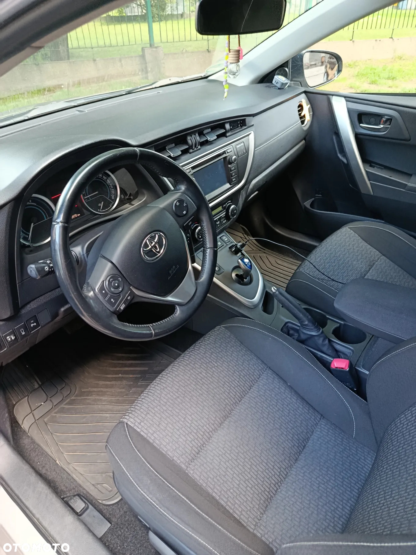 Toyota Auris - 12