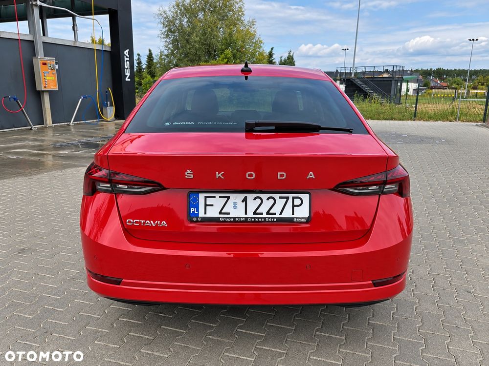 Skoda Octavia 2.0 TDI SCR Style DSG - 4