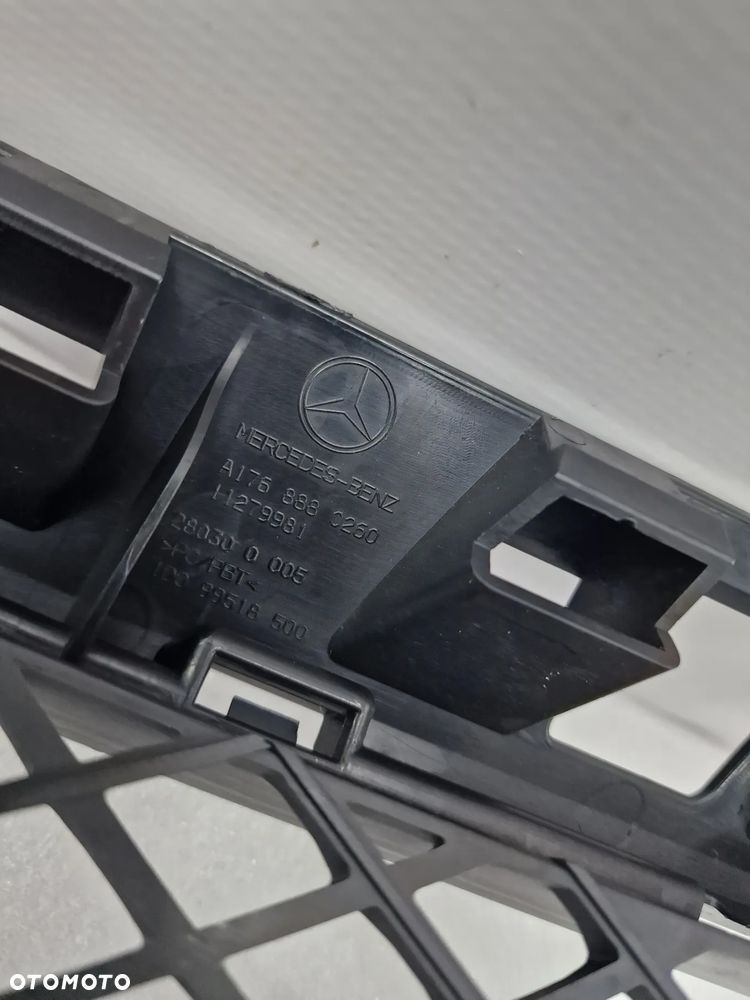 MERCEDES W176 A-KLASSA 12- CHROM / ATRAPA / GRILL PRZEDNI PRZÓD , NR A1768880260 , NR AUKCJI GL264 - 12