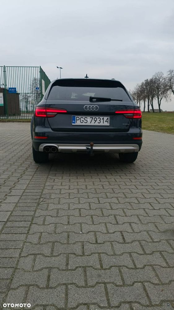 Audi A4 Allroad - 31