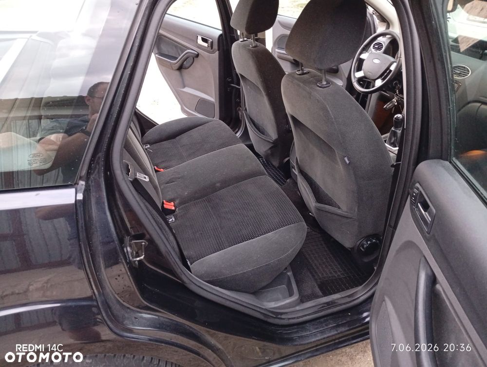 Ford Focus 1.6 Ti-VCT Ghia - 7