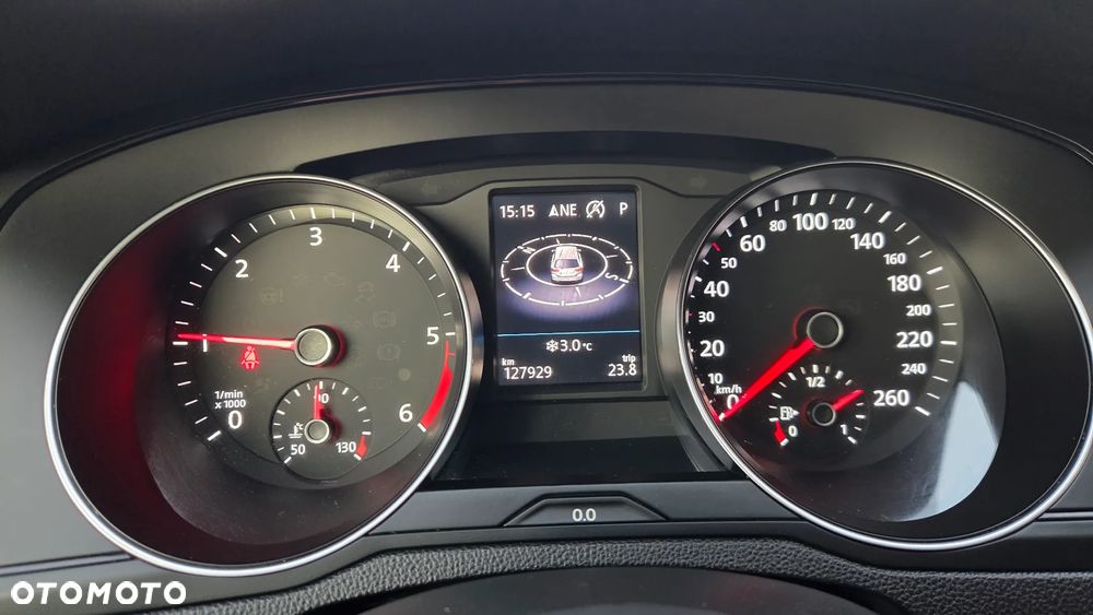 Volkswagen Passat 1.6 TDI SCR DSG Business - 12