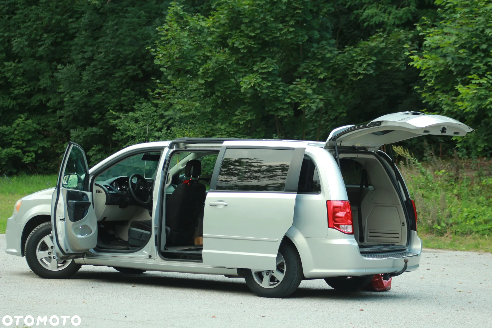 Dodge Grand Caravan - 19