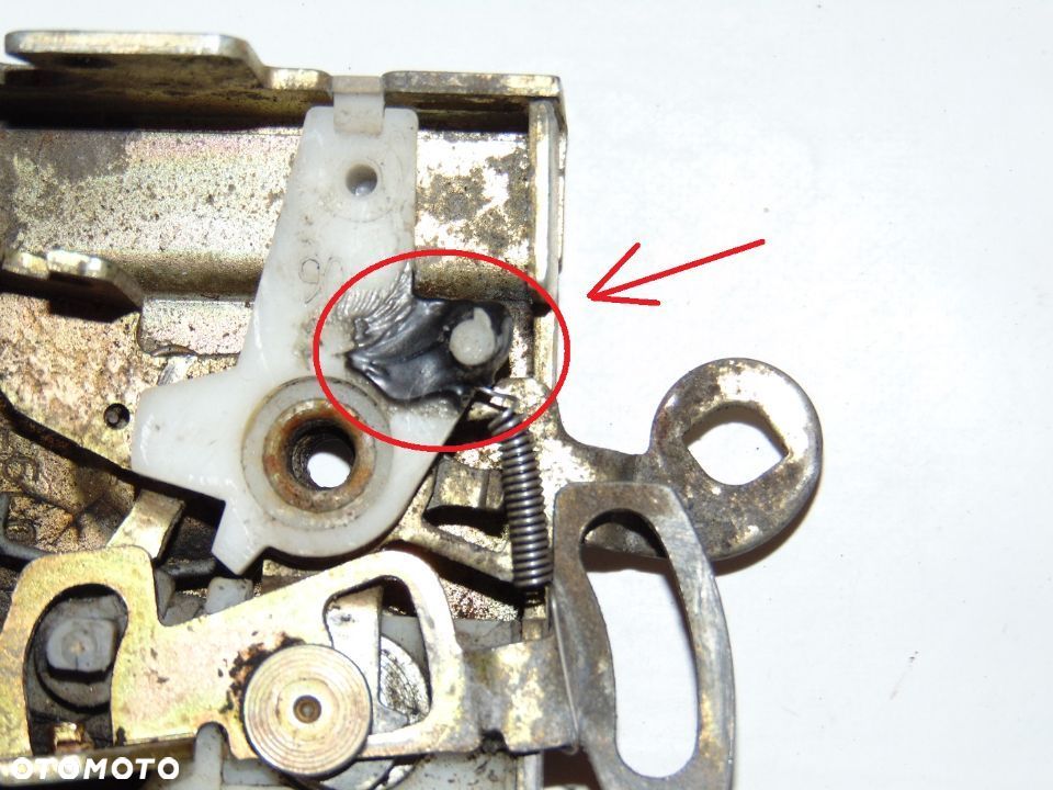 ORYGINAŁ zamek przedni przód lewy kierowcy Ford Fiesta MK4 MK5 96-01r - 3