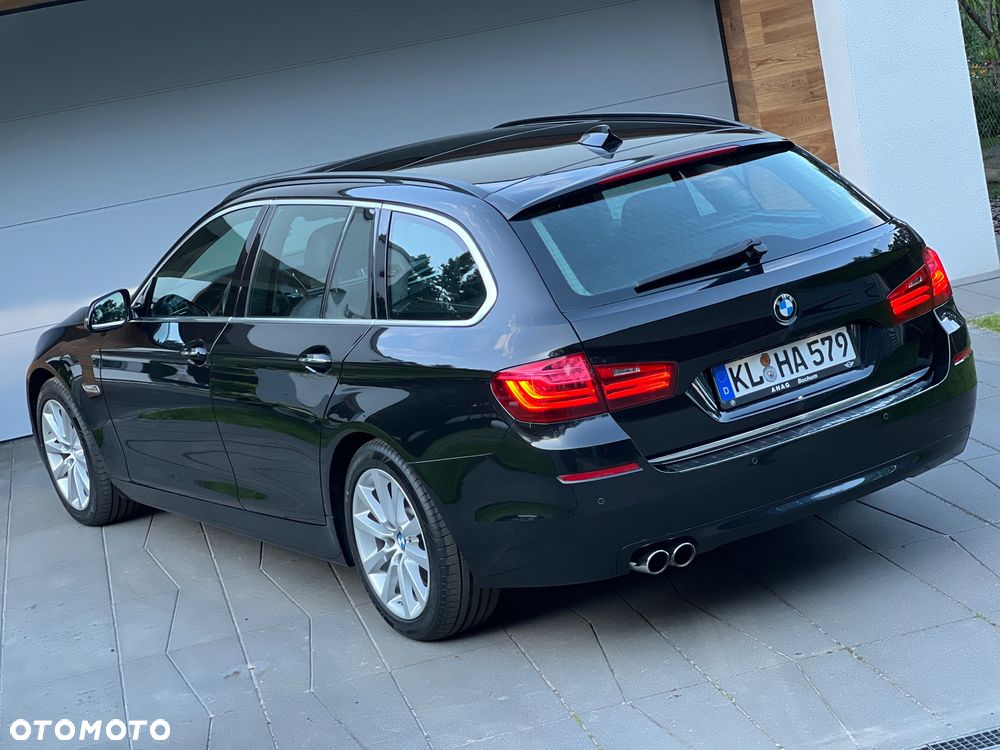 BMW Seria 5 525d Touring Sport-Aut Luxury Line - 26