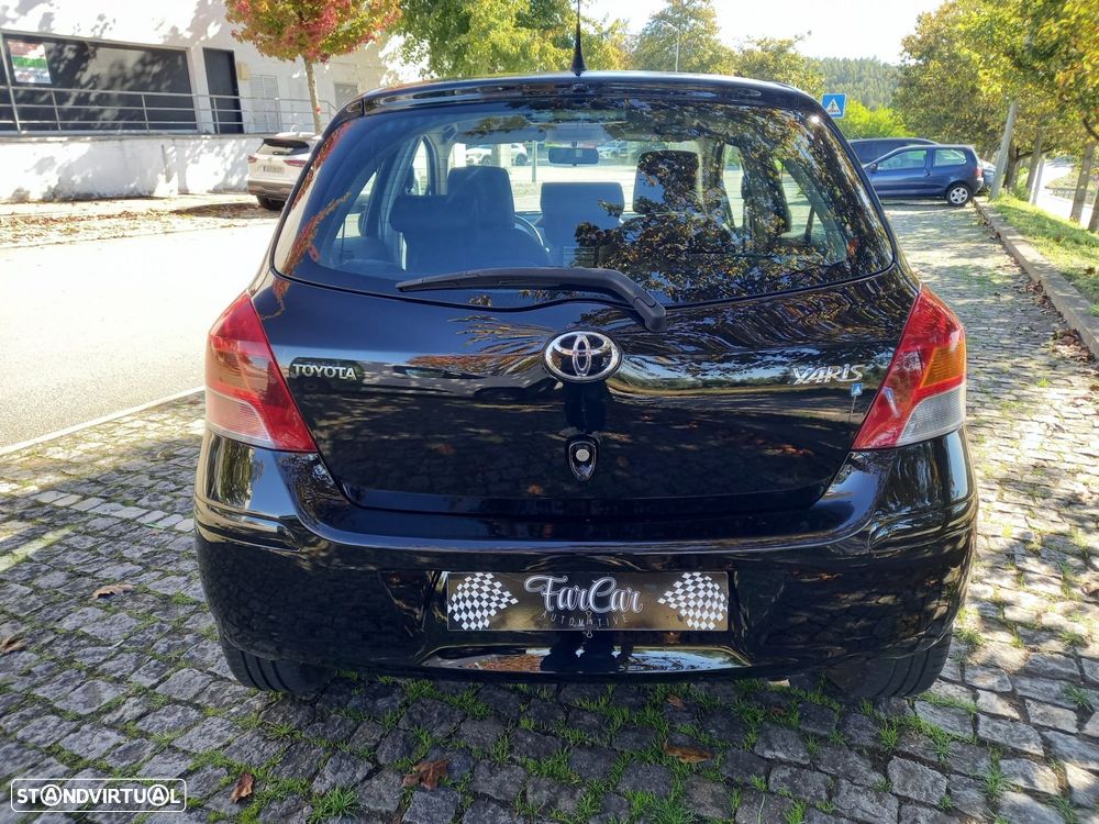 Toyota Yaris 1.0 VVT-i Comfort+AC - 4