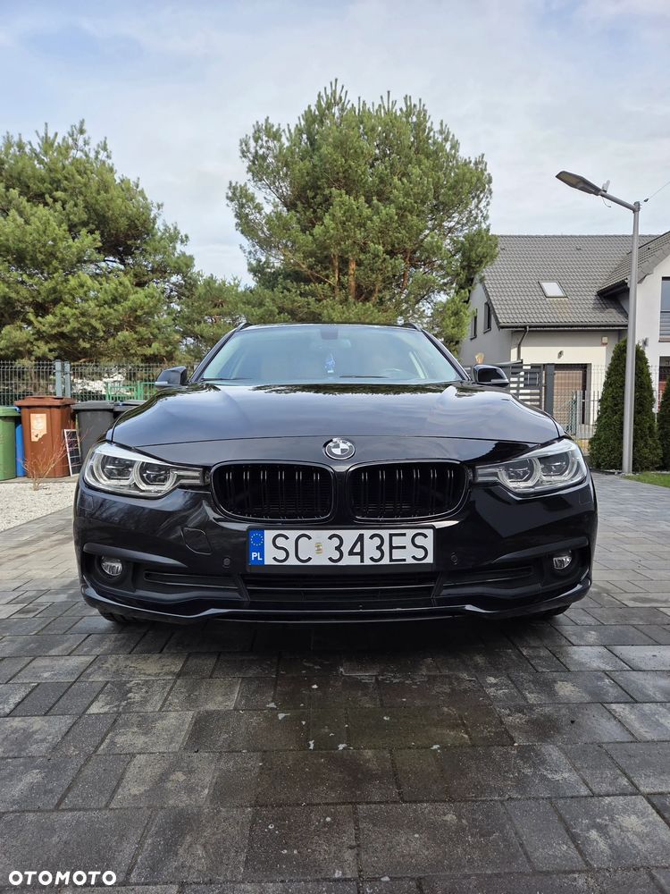BMW Seria 3 318d - 3
