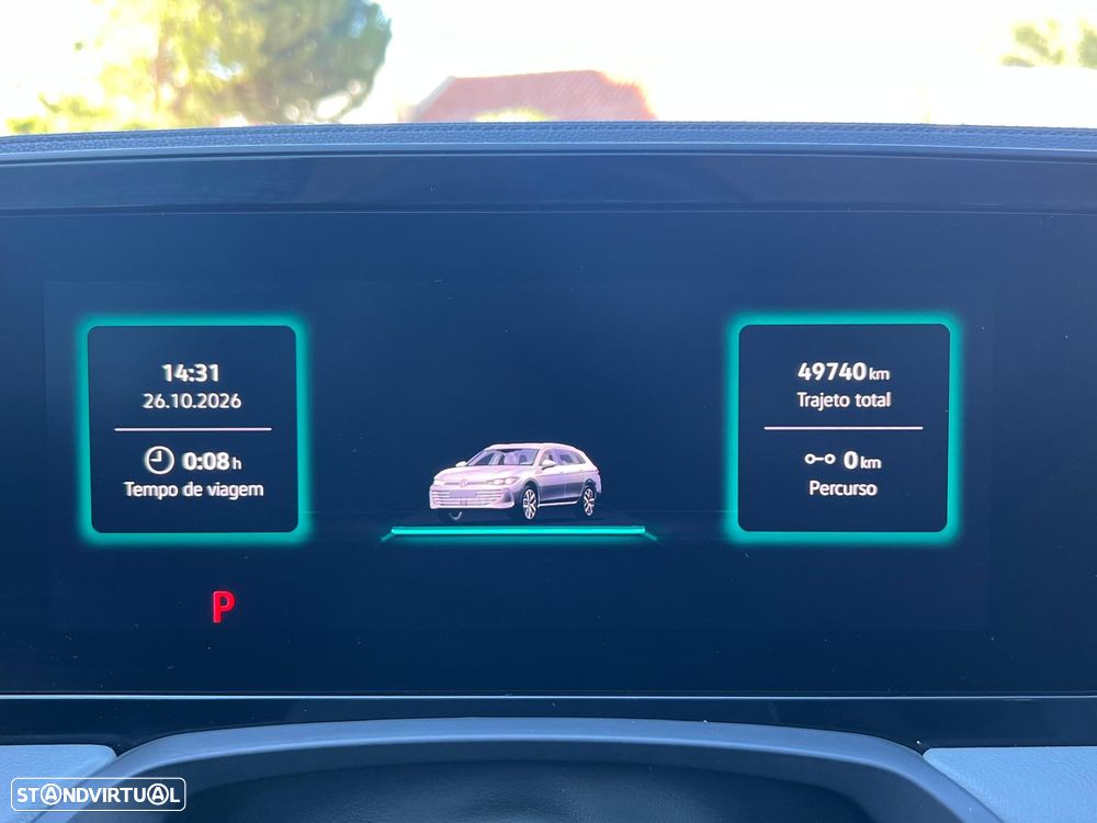 VW Passat Variant 2.0 TDi Business DSG - 23