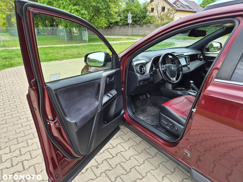Toyota RAV4 - 9