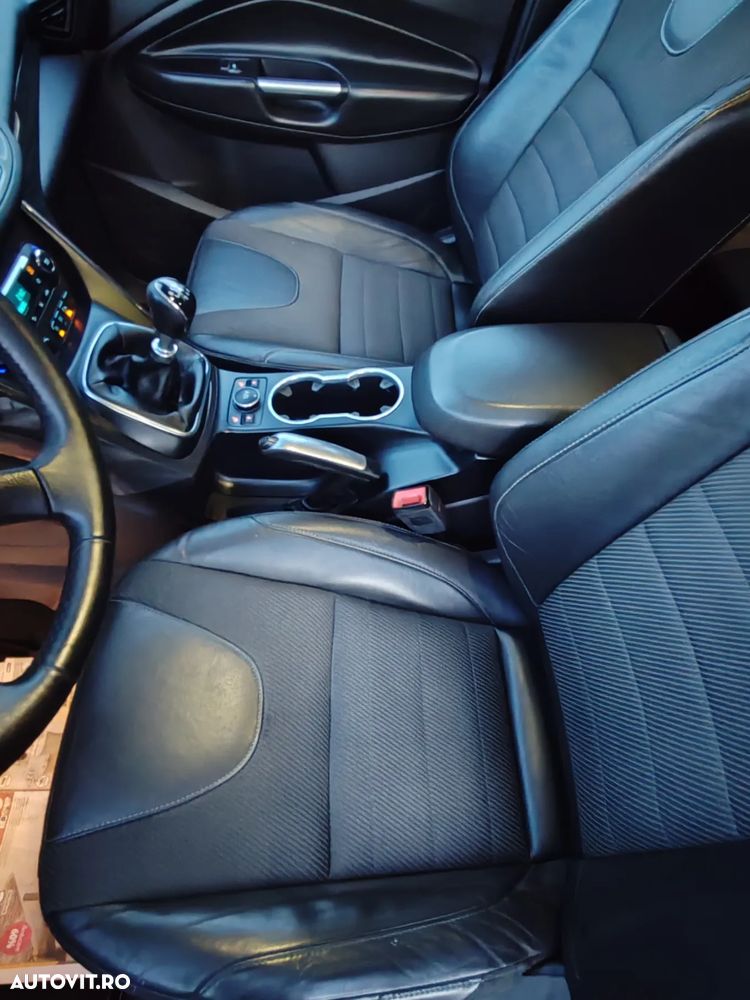 Ford Kuga 2.0 TDCi 4x4 Individual - 8