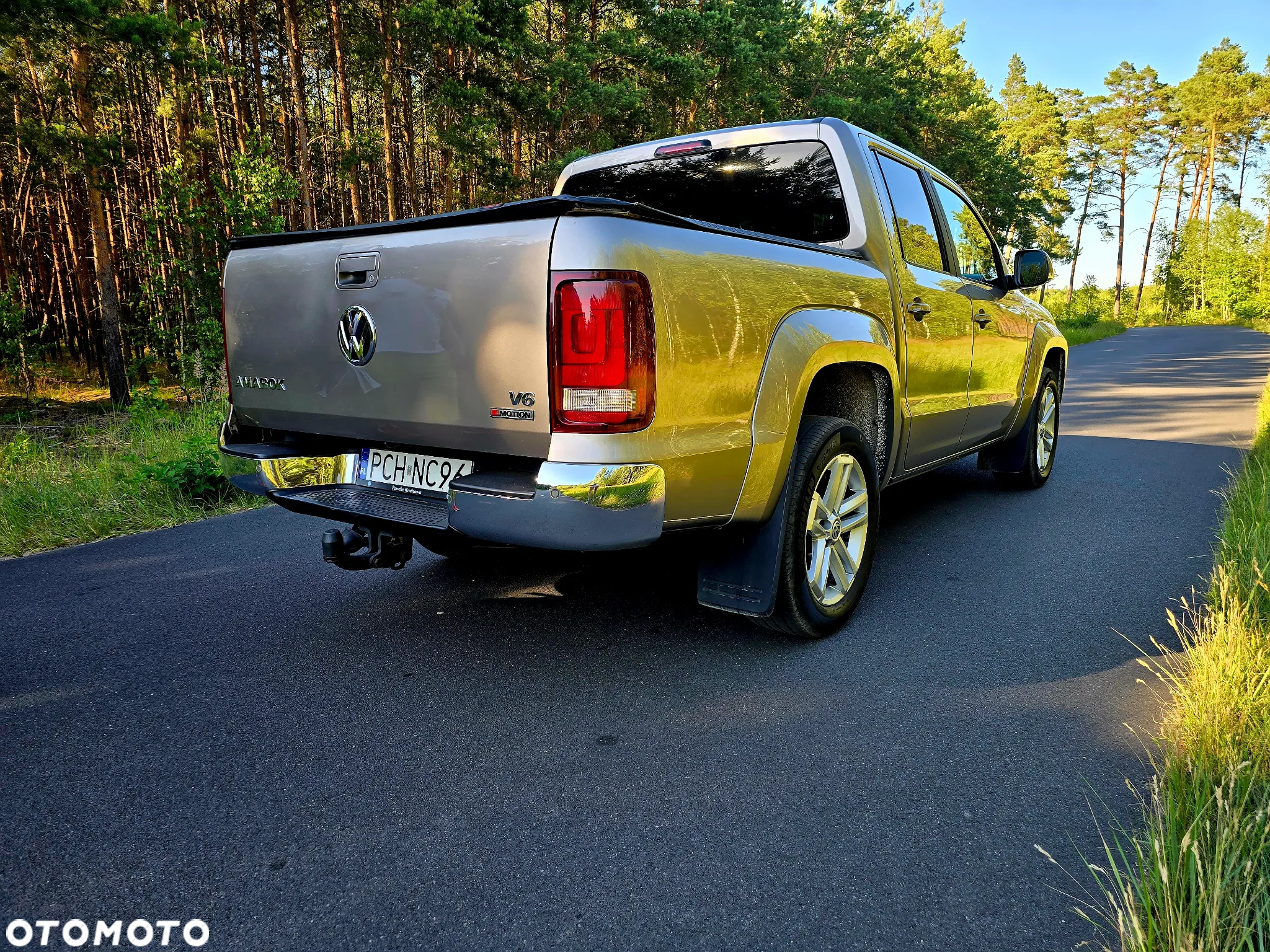 Volkswagen Amarok 3.0 V6 TDI 4Mot Highline - 12