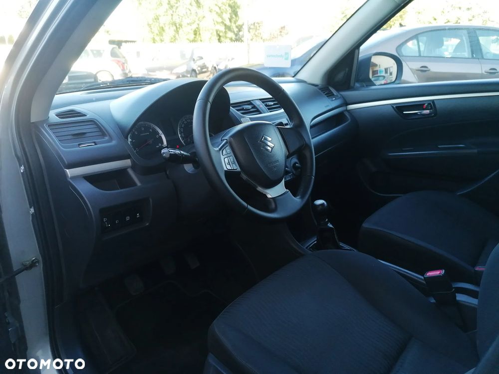 Suzuki Swift - 10