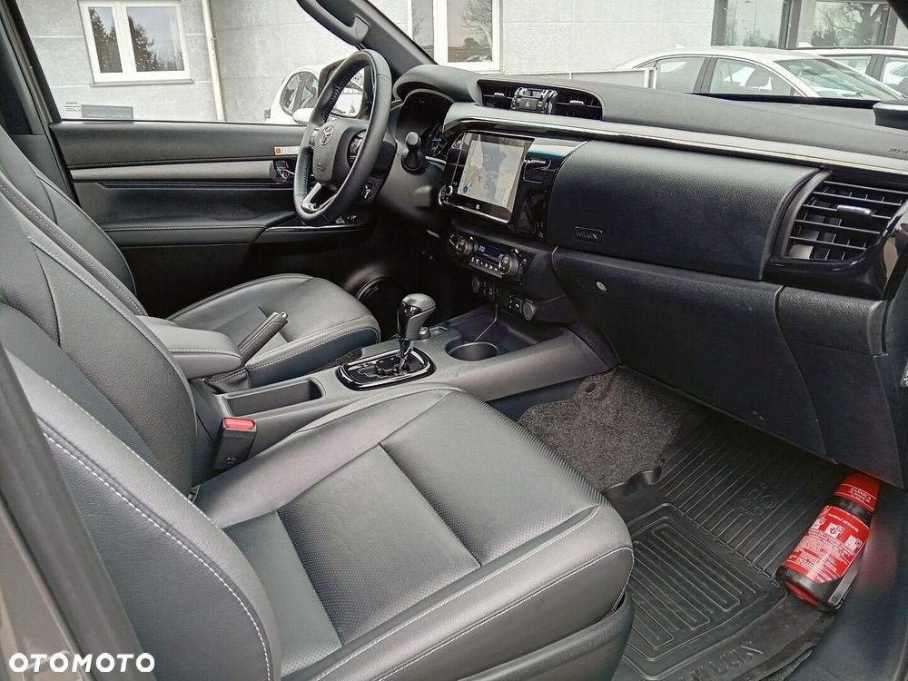 Toyota Hilux 2.8 D-4D mHEV Double Cab Invincible 4x4 - 6