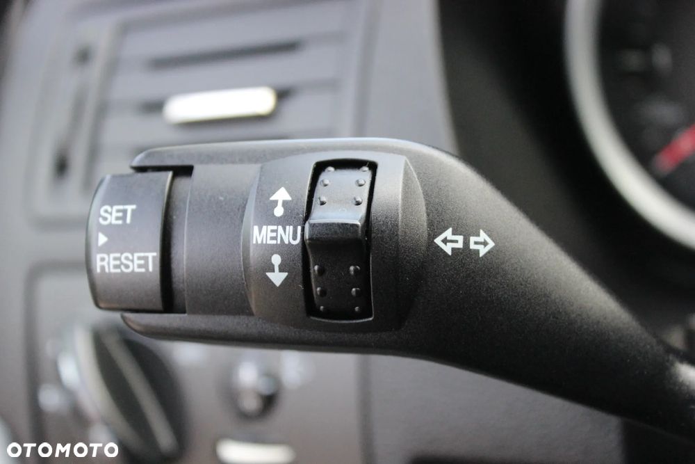 Ford Kuga 2.0 TDCi 4x4 Titanium - 34