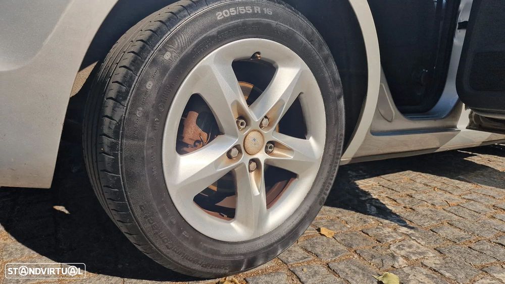 Ford Focus SW 1.6 TDCi Trend - 33