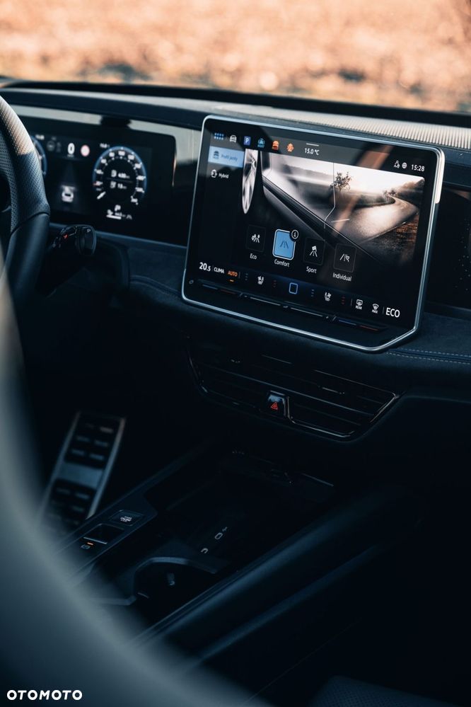 Volkswagen Passat 1.5 TSI eHybrid PHEV 200kW R-Line Plus DSG - 10