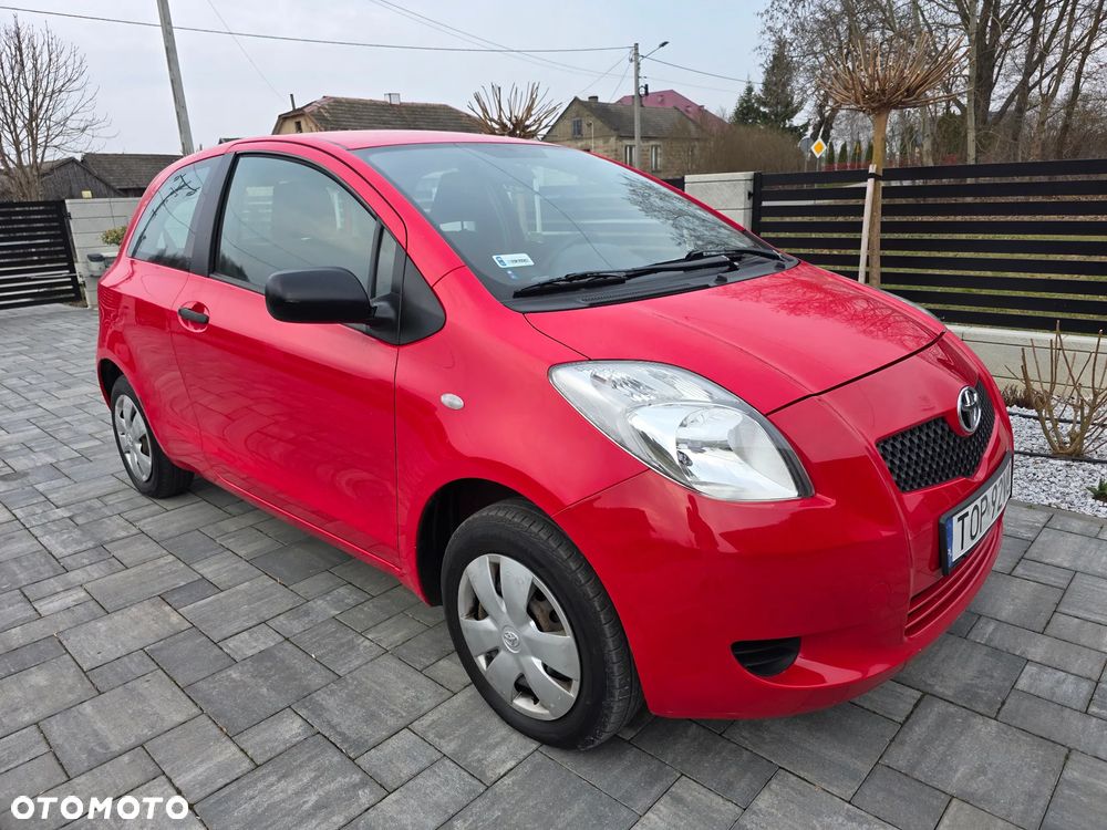Toyota Yaris 1.0 Luna - 2